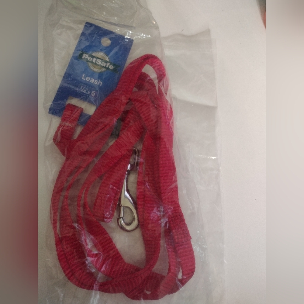 PetSafe Vibrant Red Leash